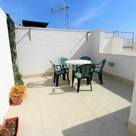 Apartment Trilocale Arancione Climatizzato Con Terrazza Panoramica *